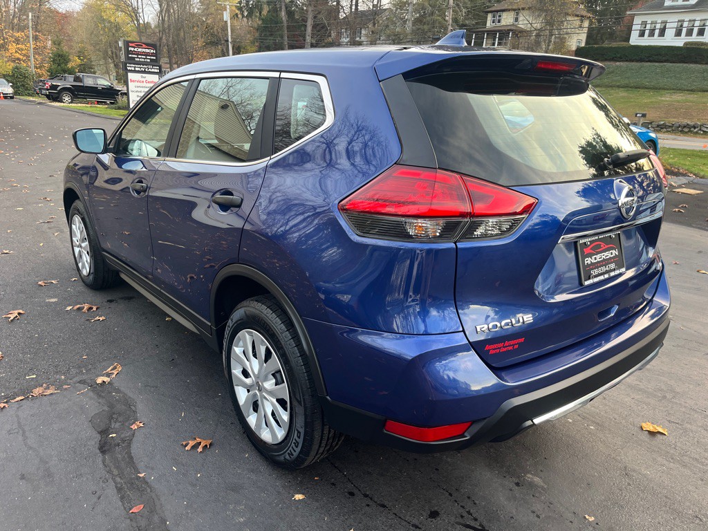 2017 Nissan Rogue Image 11