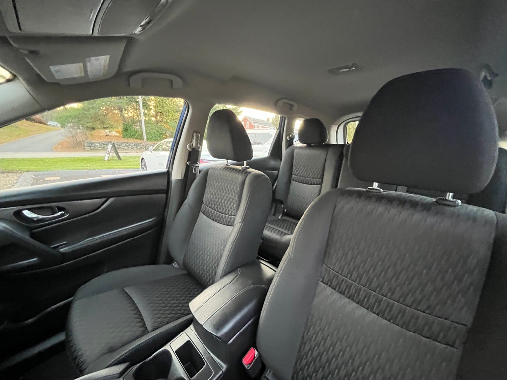 2017 Nissan Rogue Image 16