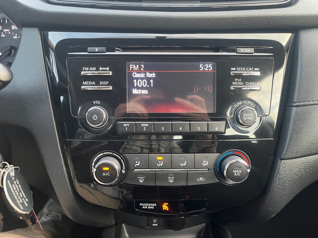 2017 Nissan Rogue Image 20