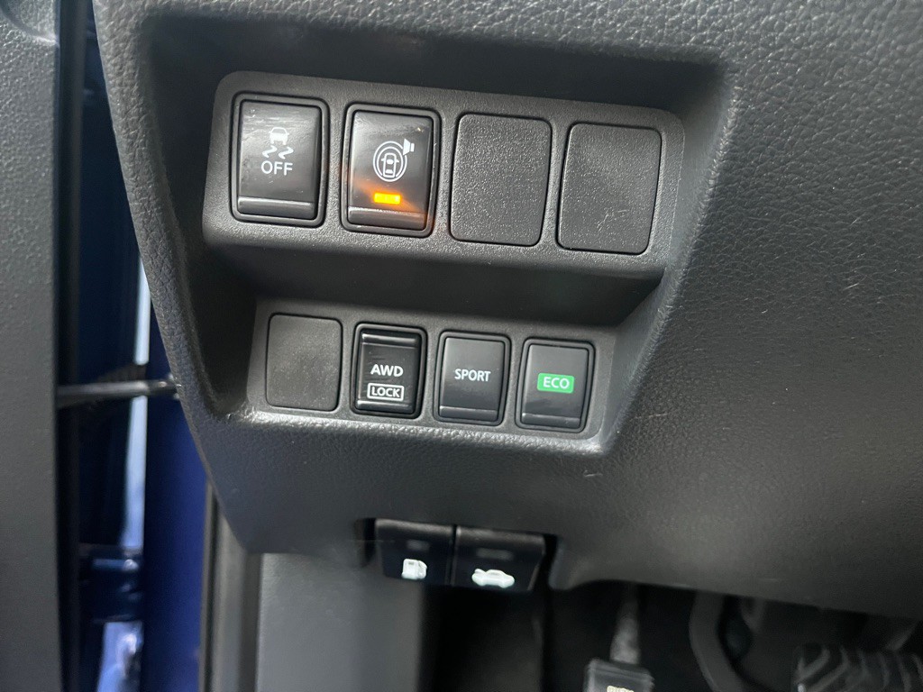 2017 Nissan Rogue Image 22