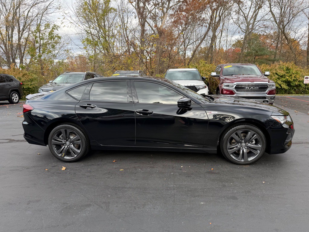 2023 Acura TL Image 8