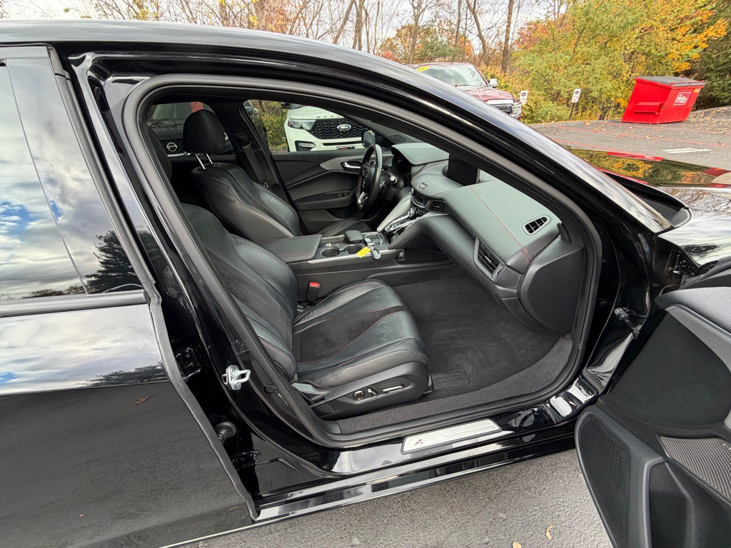 2023 Acura TL Image 9