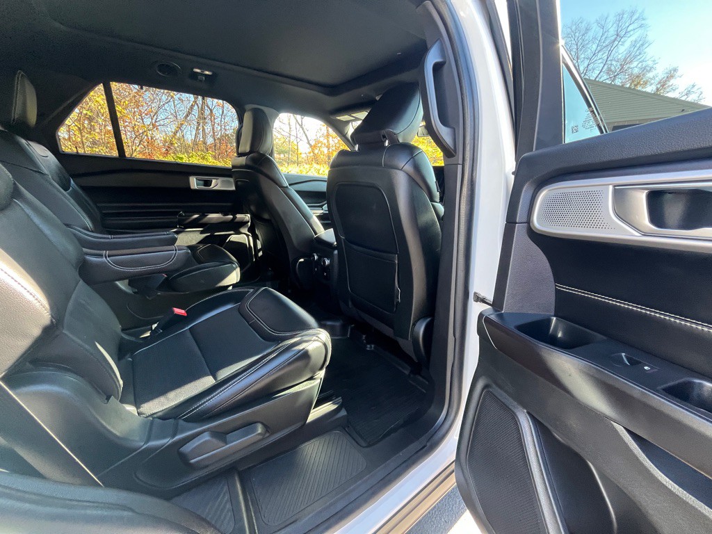 2020 Ford Explorer Image 7