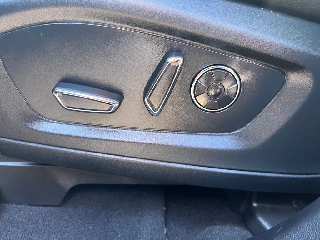 2020 Ford Explorer Image 19