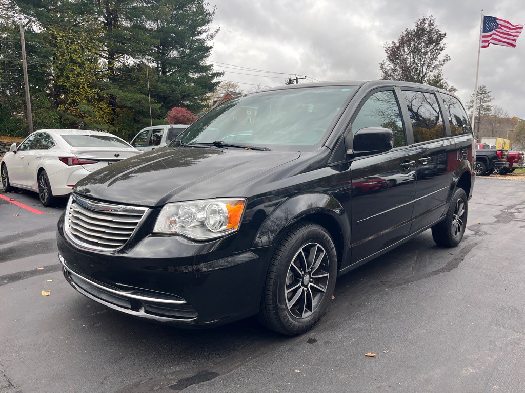 2015 Dodge Grand Caravan Image 2