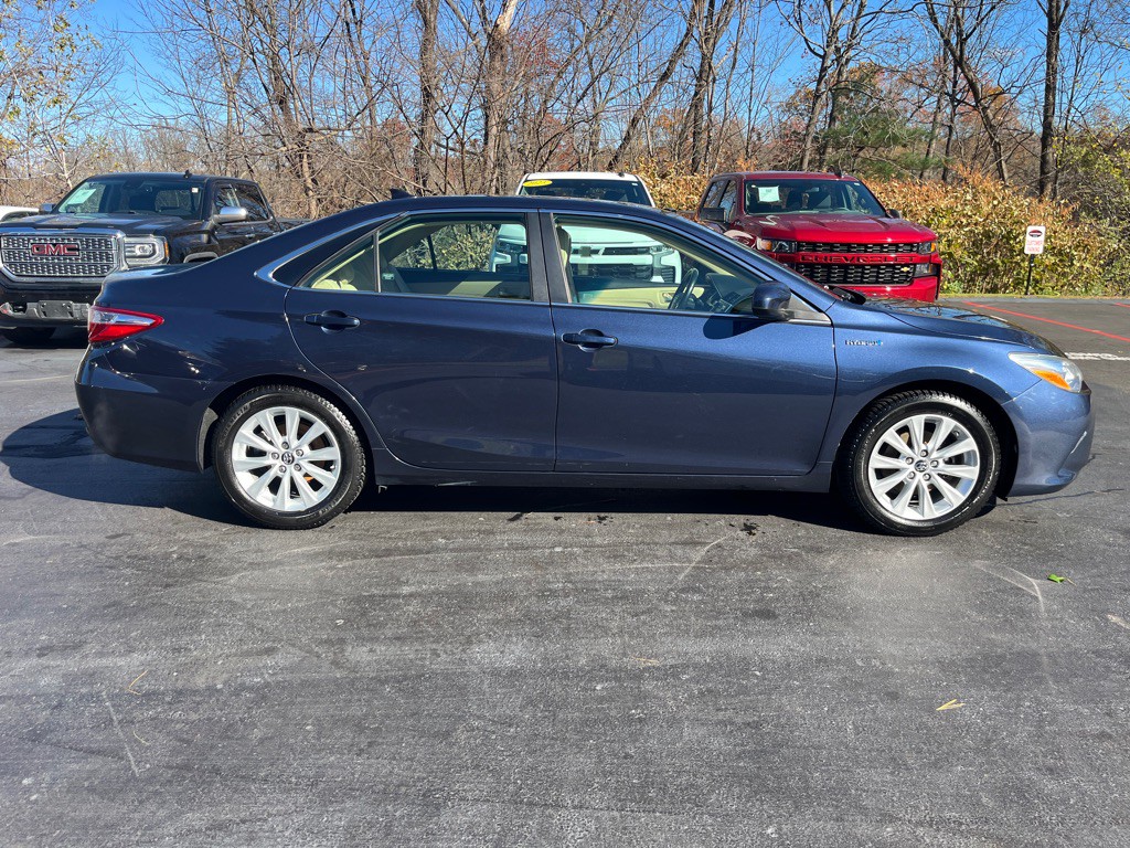 2015 Toyota Camry Image 5