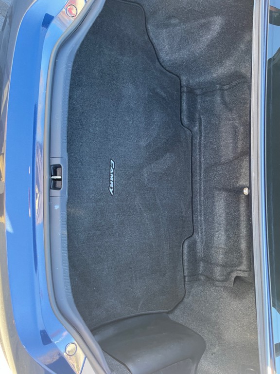 2015 Toyota Camry Image 10