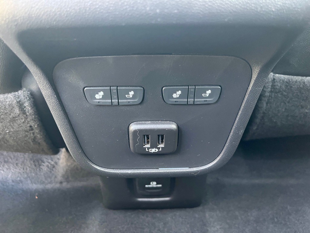 2020 Chevrolet Equinox Image 16