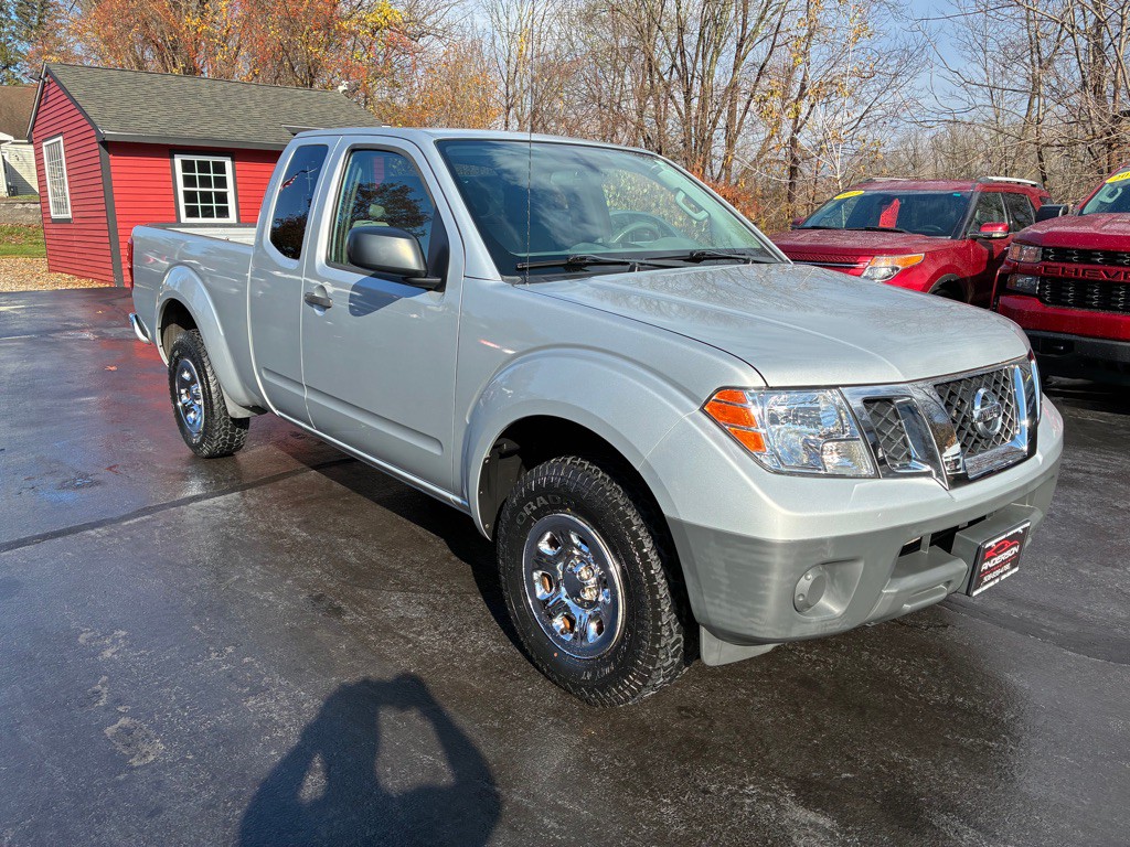2015 Nissan Frontier Image 4