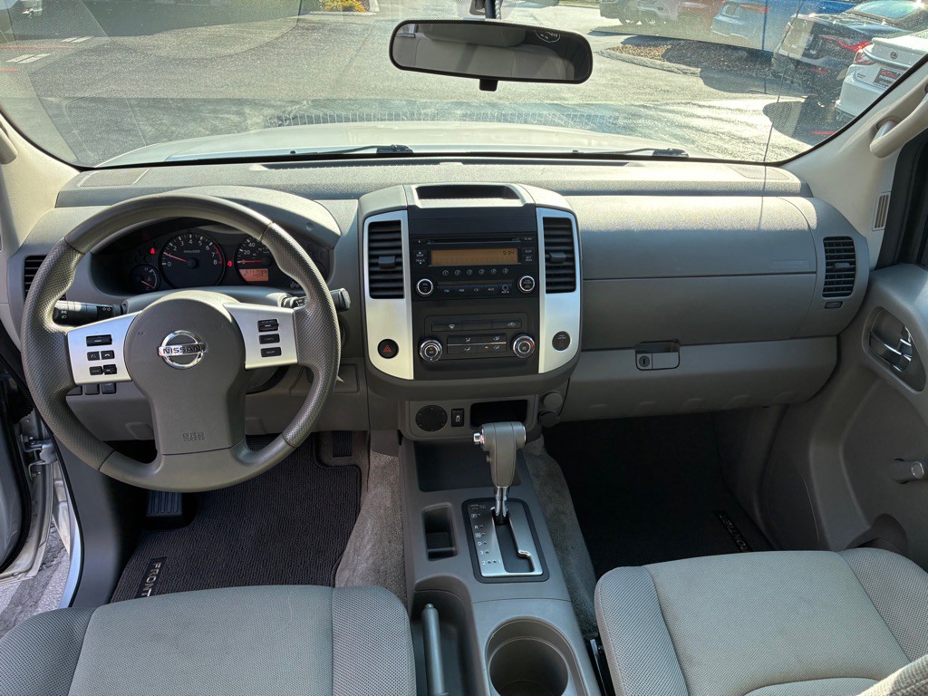 2015 Nissan Frontier Image 14