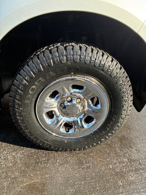 2015 Nissan Frontier Image 24