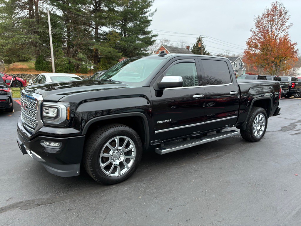 2017 GMC Sierra Image 1