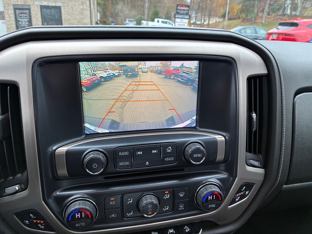 2017 GMC Sierra Image 16