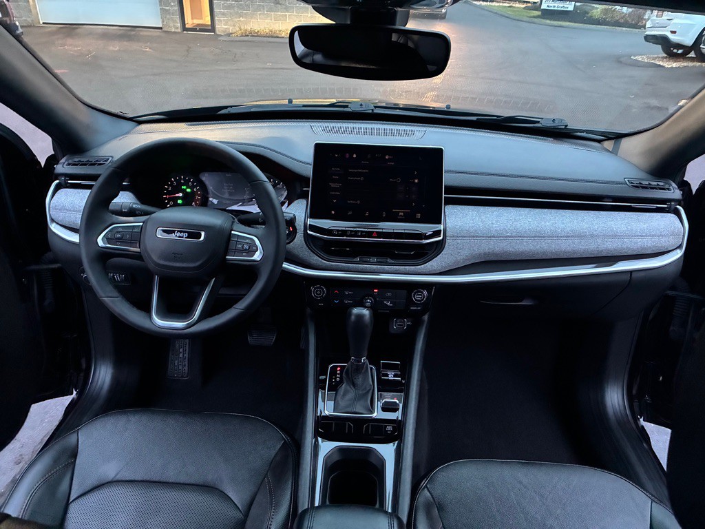 2023 Jeep Compass Image 17