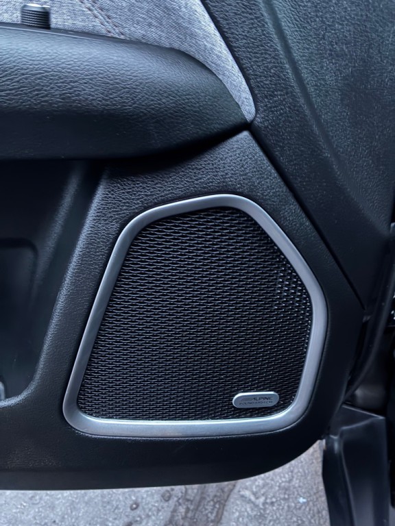 2023 Jeep Compass Image 25