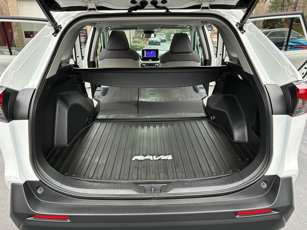 2023 Toyota Rav4 Image 14