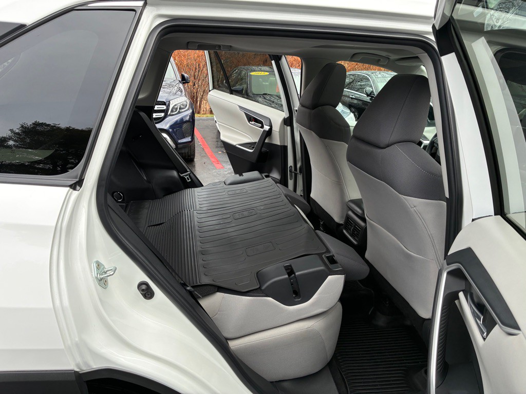 2023 Toyota Rav4 Image 15