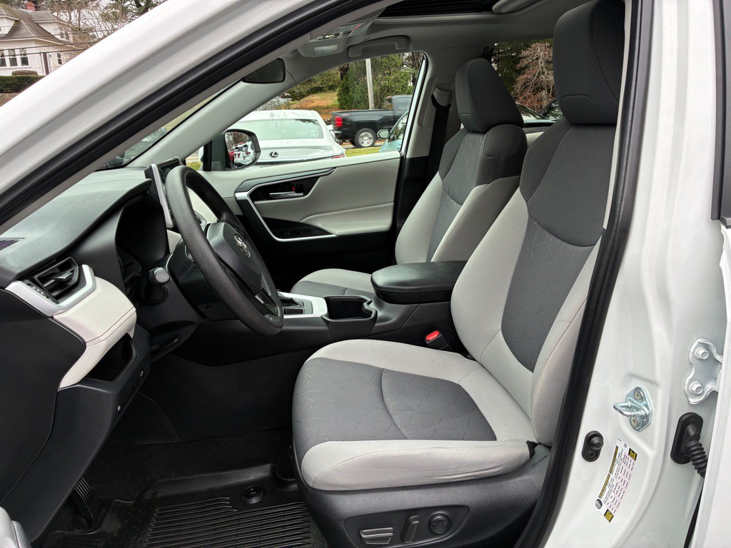 2023 Toyota Rav4 Image 21