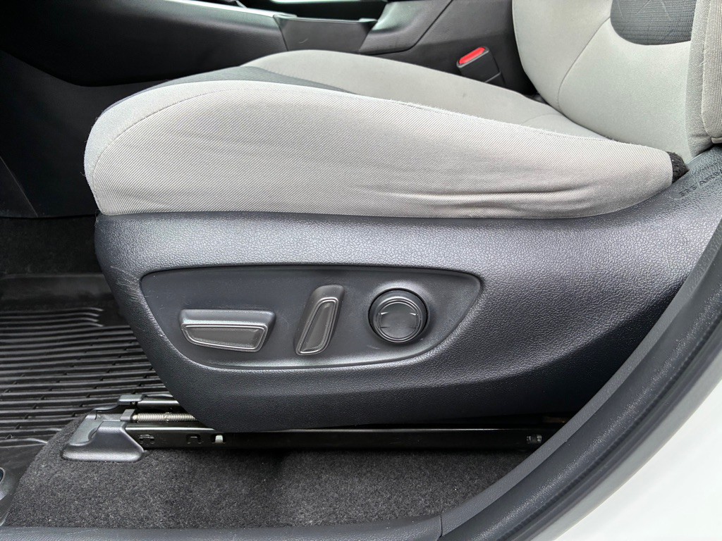 2023 Toyota Rav4 Image 22