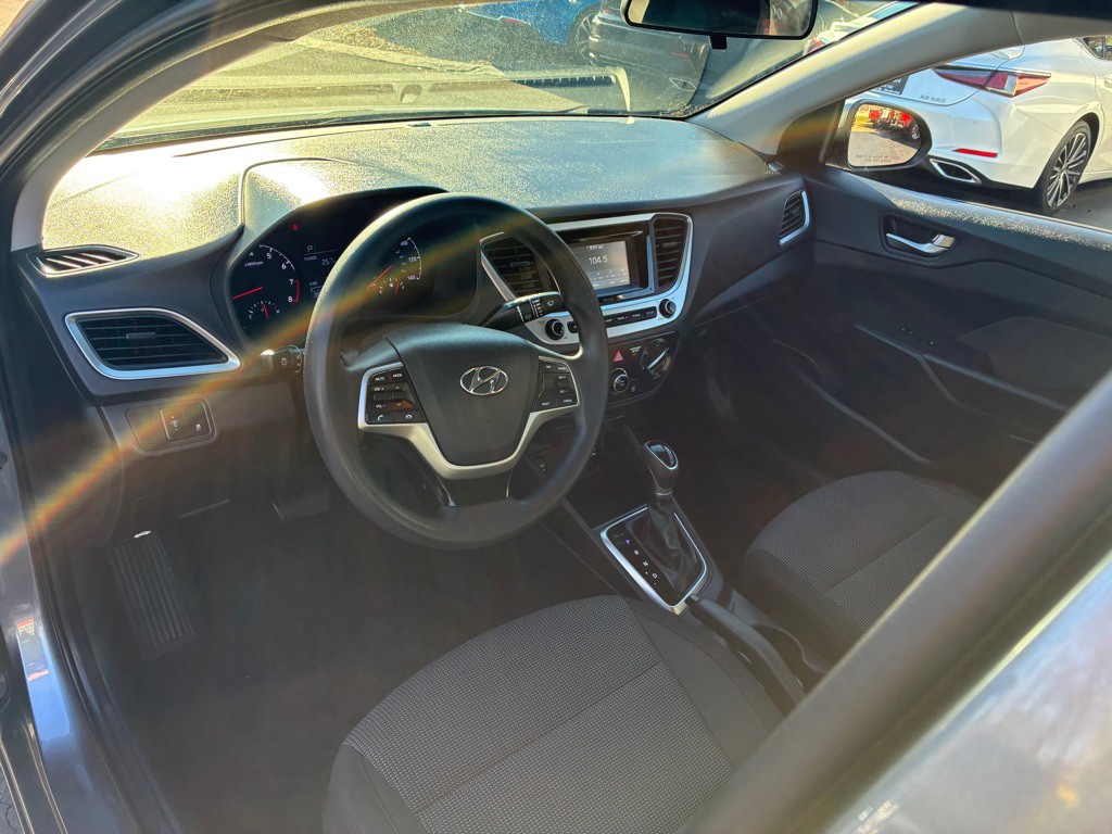 2018 Hyundai Accent Image 17