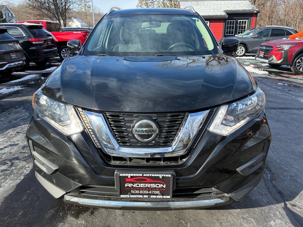 2018 Nissan Rogue Image 3