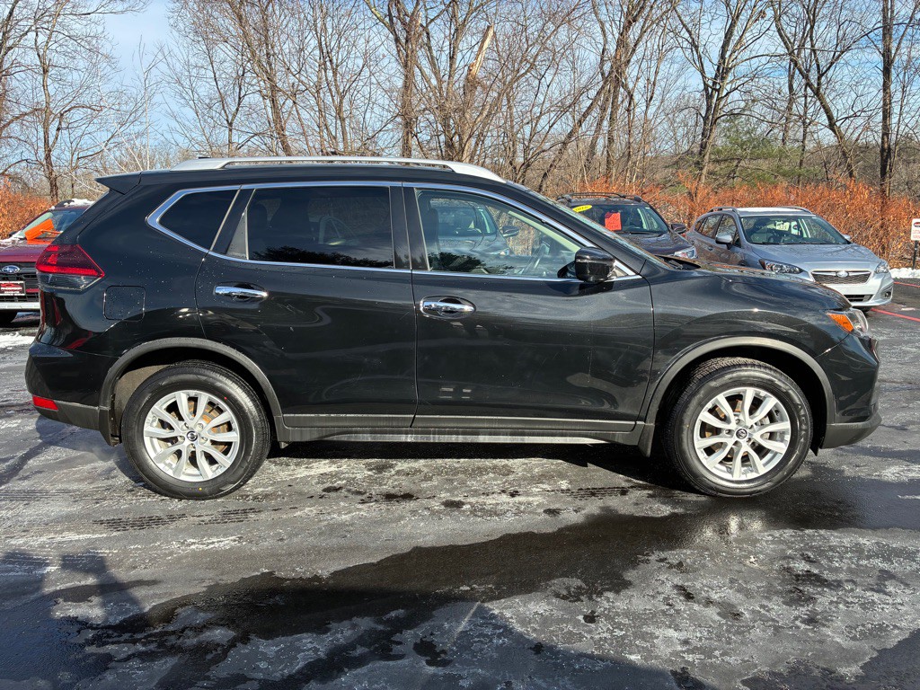 2018 Nissan Rogue Image 6