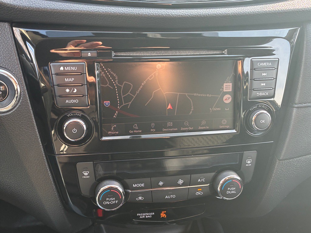 2018 Nissan Rogue Image 22