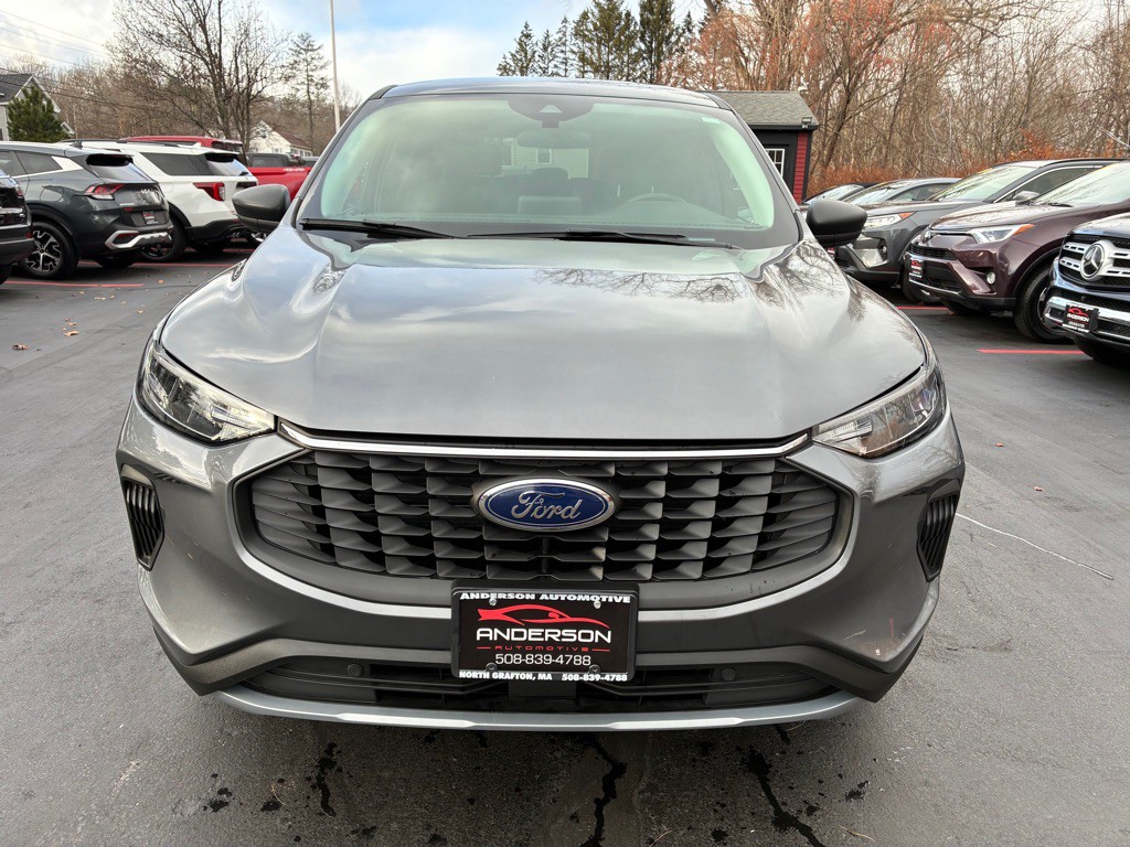 2024 Ford Escape Image 3