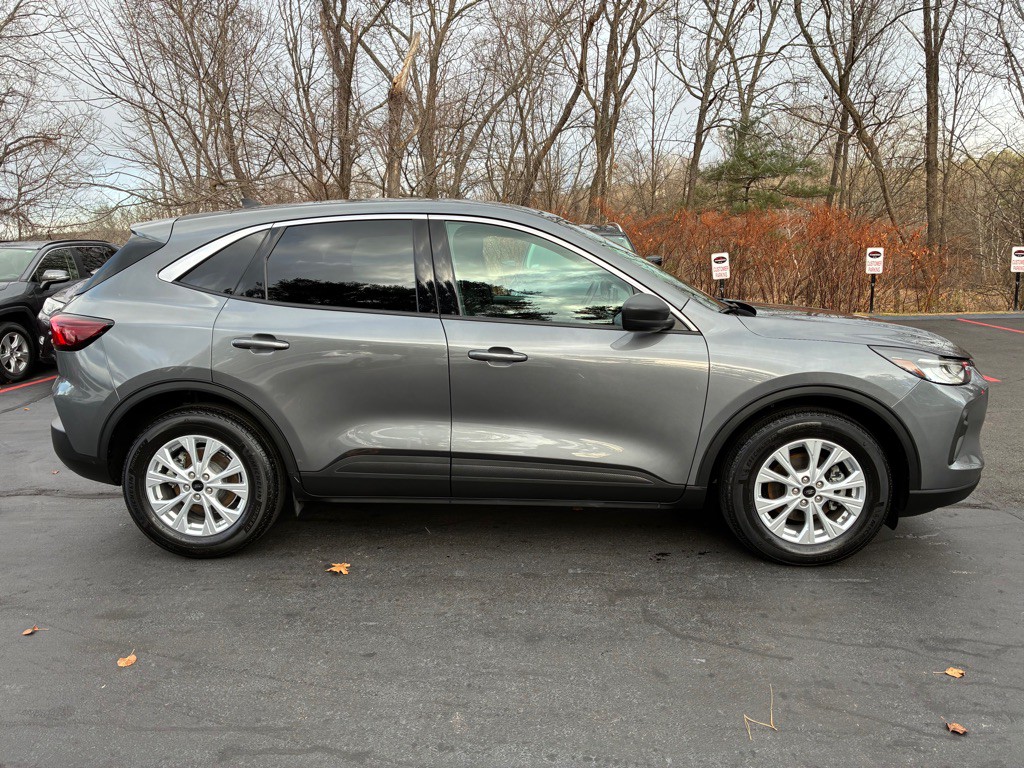 2024 Ford Escape Image 6