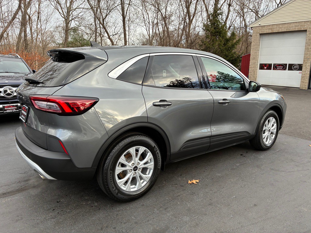 2024 Ford Escape Image 7