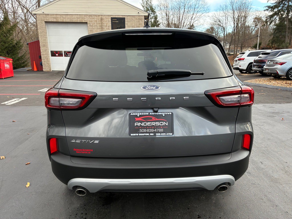2024 Ford Escape Image 8