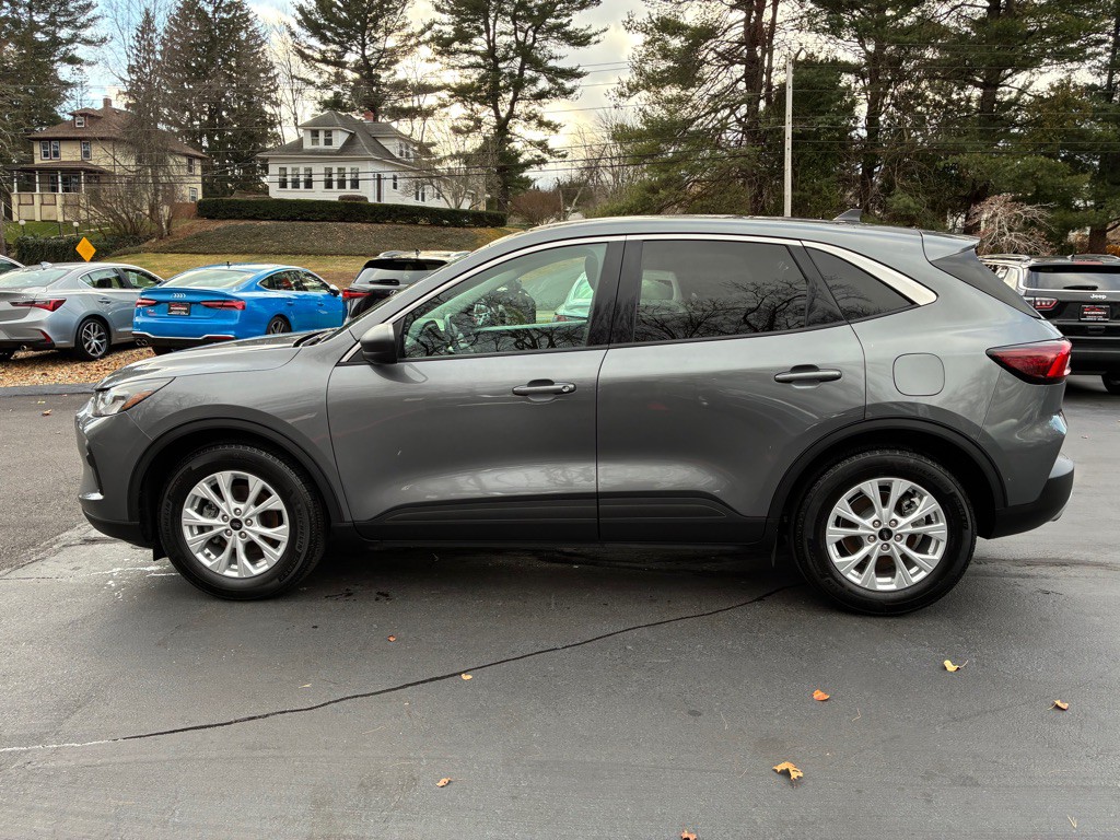 2024 Ford Escape Image 10