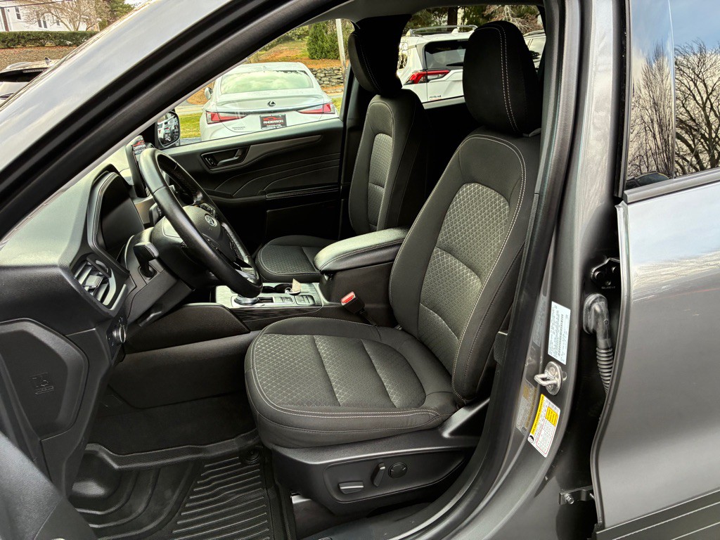 2024 Ford Escape Image 17