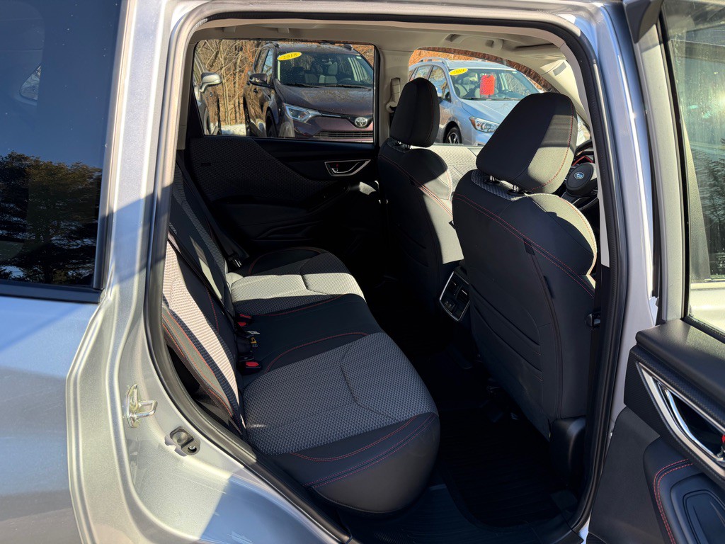 2019 Subaru Forester Image 10