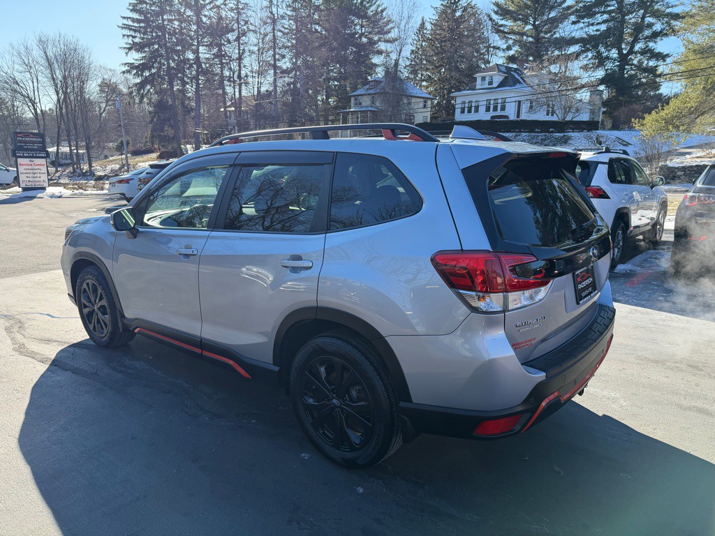 2019 Subaru Forester Image 17