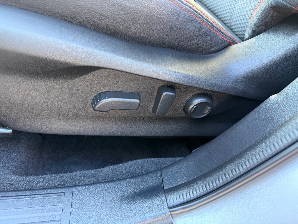 2019 Subaru Forester Image 24