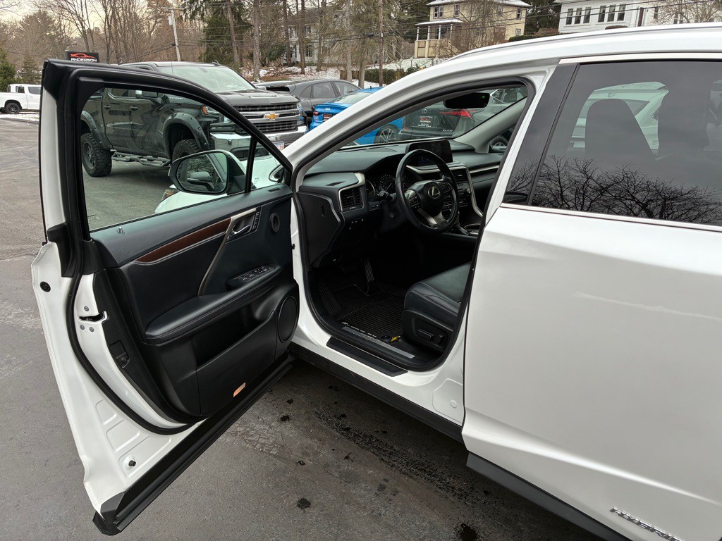 2021 Lexus RX Image 11