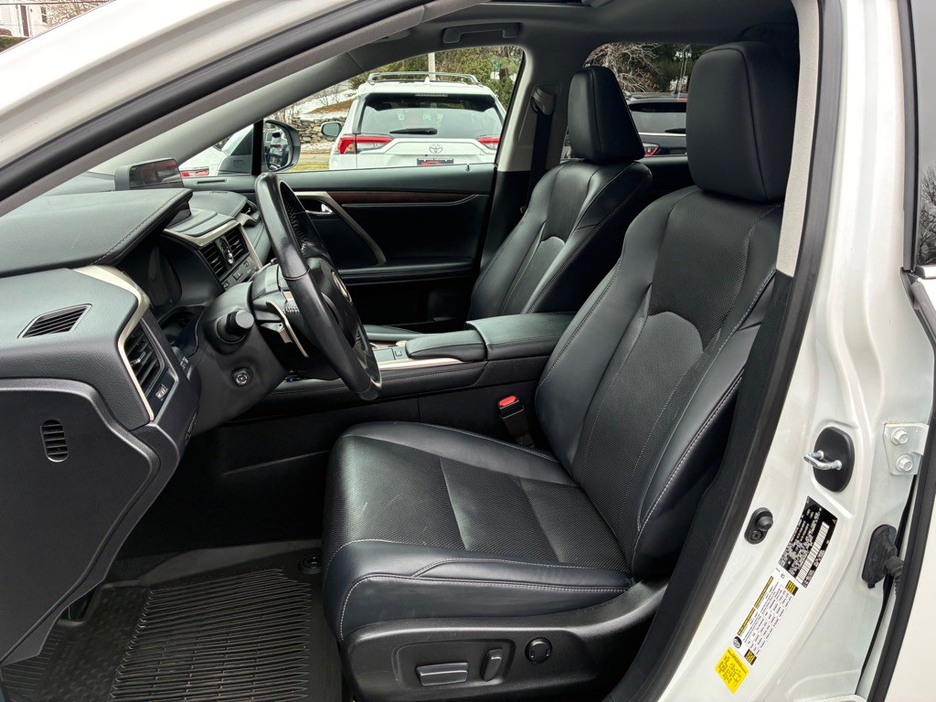 2021 Lexus RX Image 22