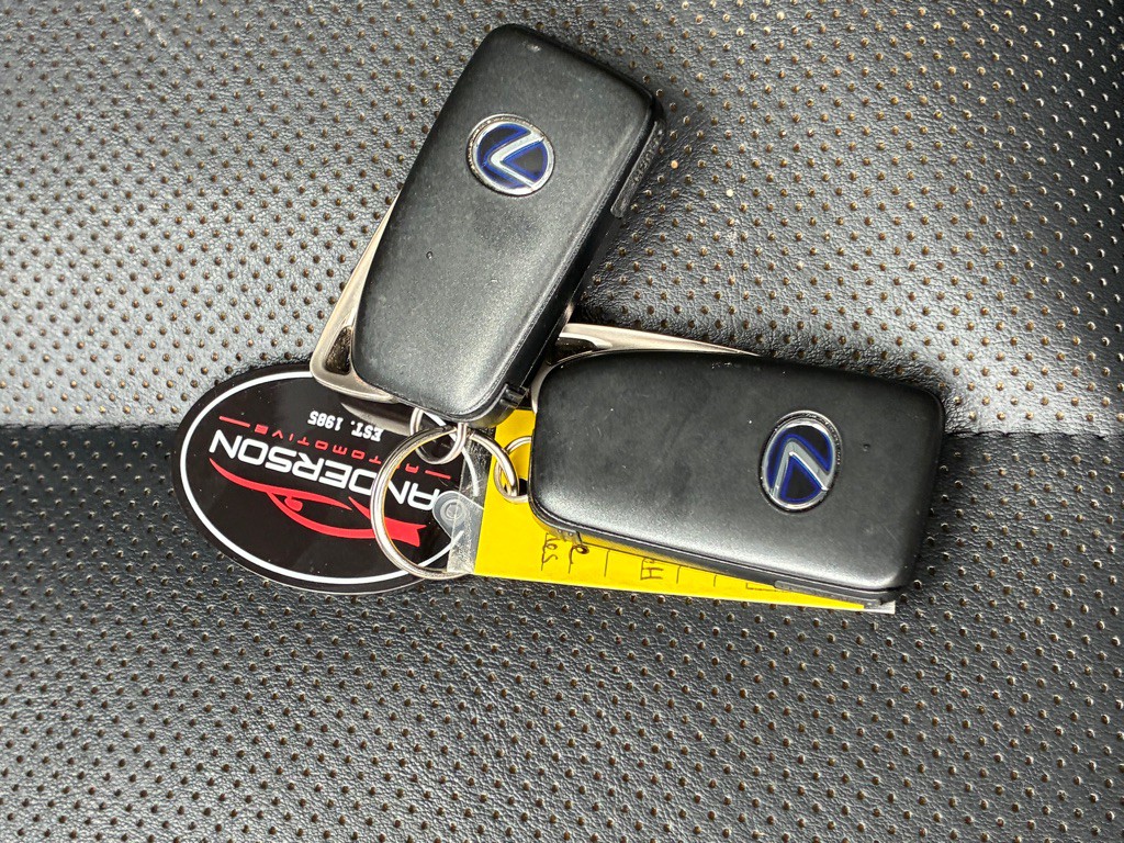 2021 Lexus RX Image 37