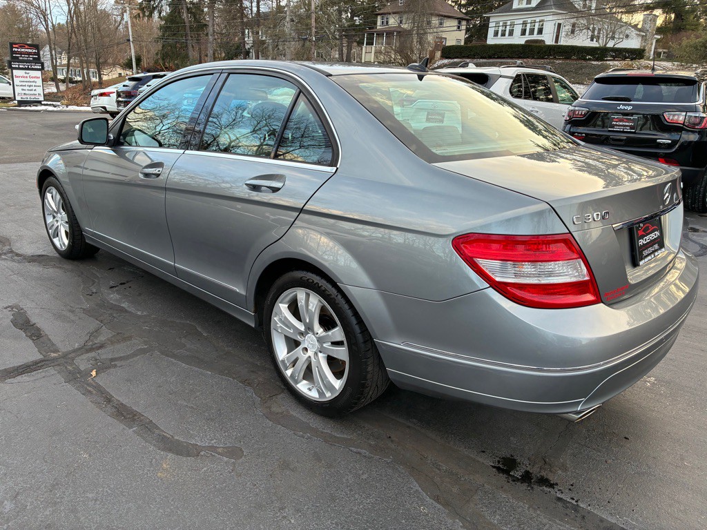 2008 Mercedes-Benz C-Class Image 9