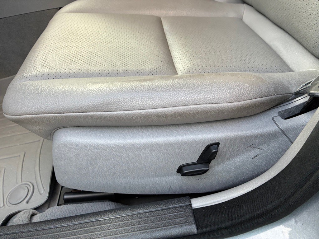 2008 Mercedes-Benz C-Class Image 14