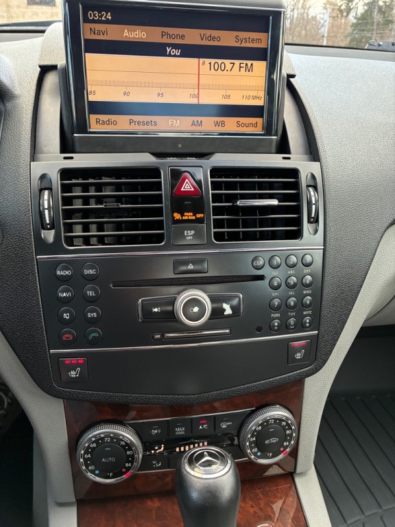 2008 Mercedes-Benz C-Class Image 27