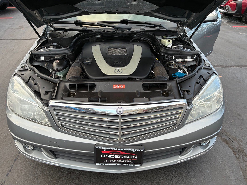 2008 Mercedes-Benz C-Class Image 32
