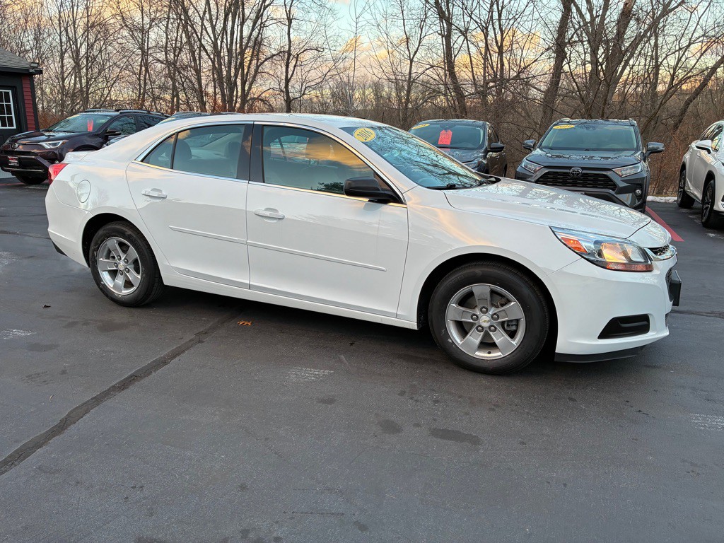 2016 Chevrolet Malibu Image 5