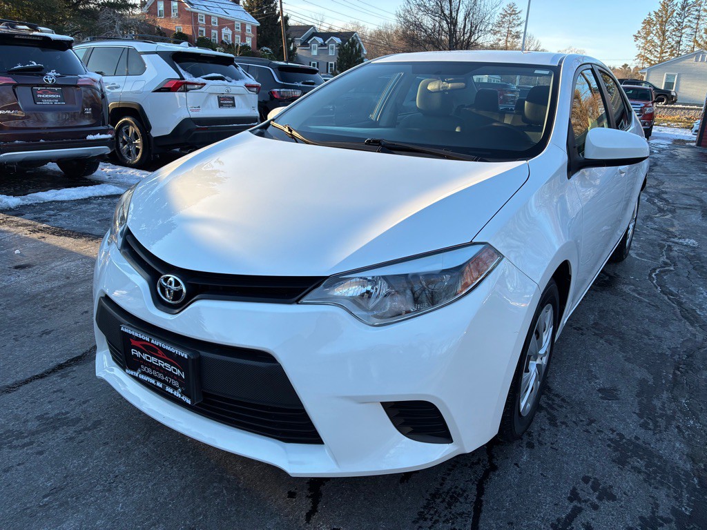 2016 Toyota Corolla Image 2