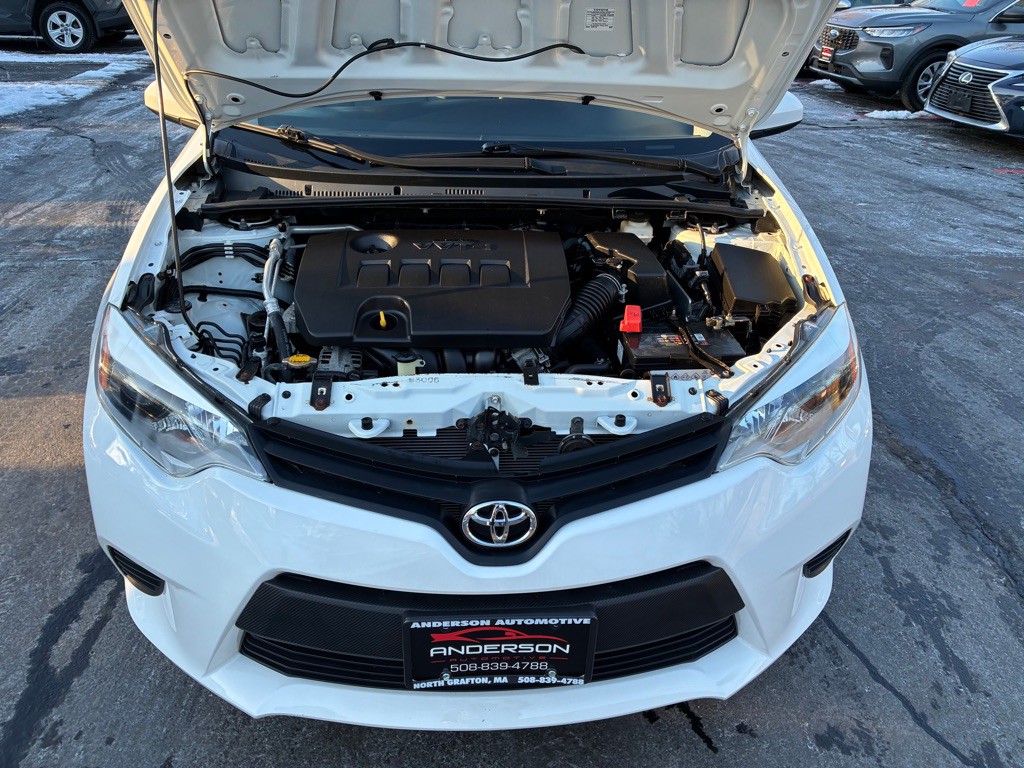 2016 Toyota Corolla Image 15