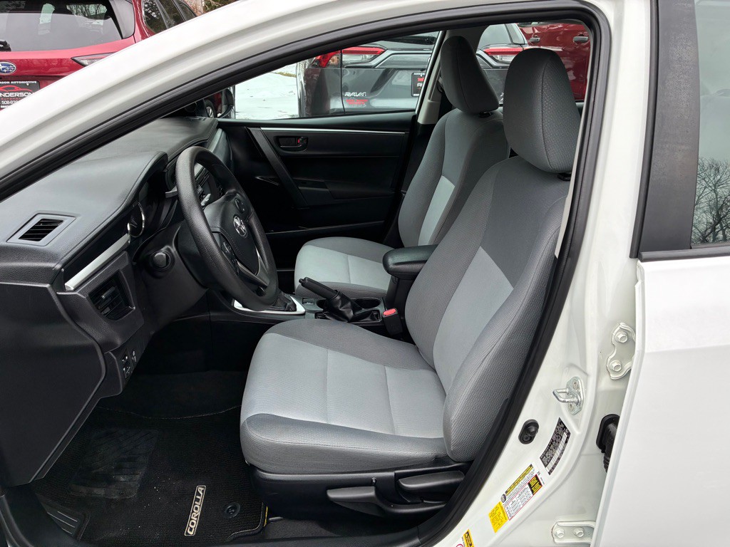 2016 Toyota Corolla Image 23