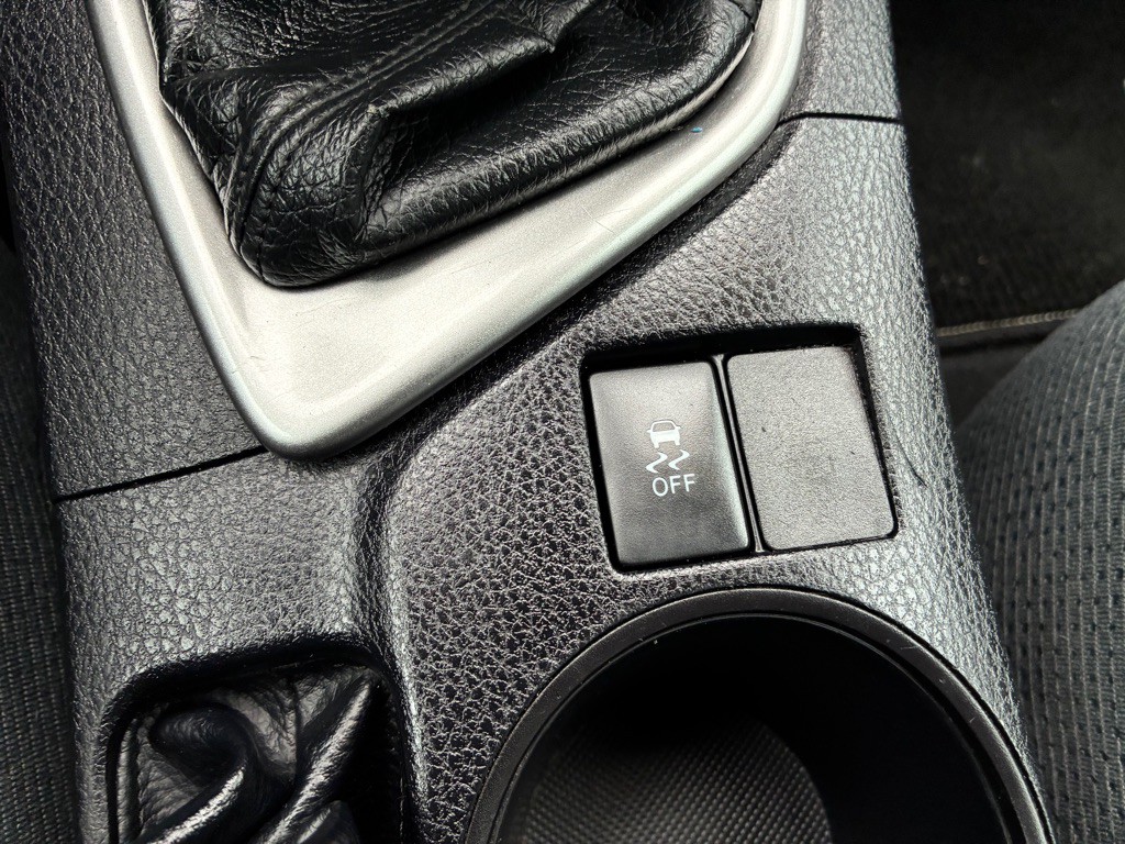 2016 Toyota Corolla Image 30