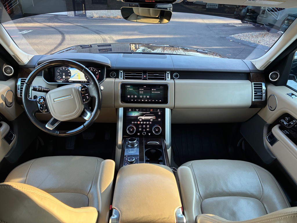 2019 Land Rover Range Rover Image 24