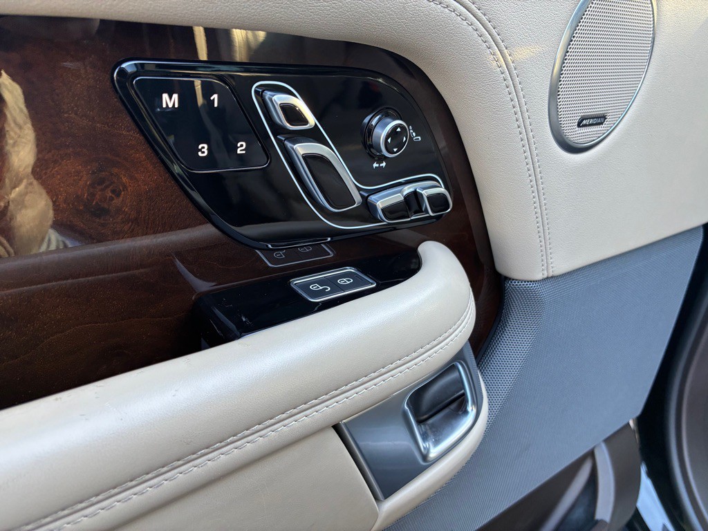 2019 Land Rover Range Rover Image 28
